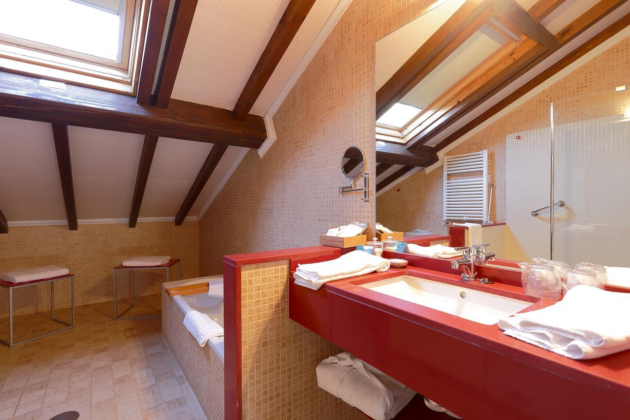 La Ermita De Deva Hotel Gijon Bagian luar foto