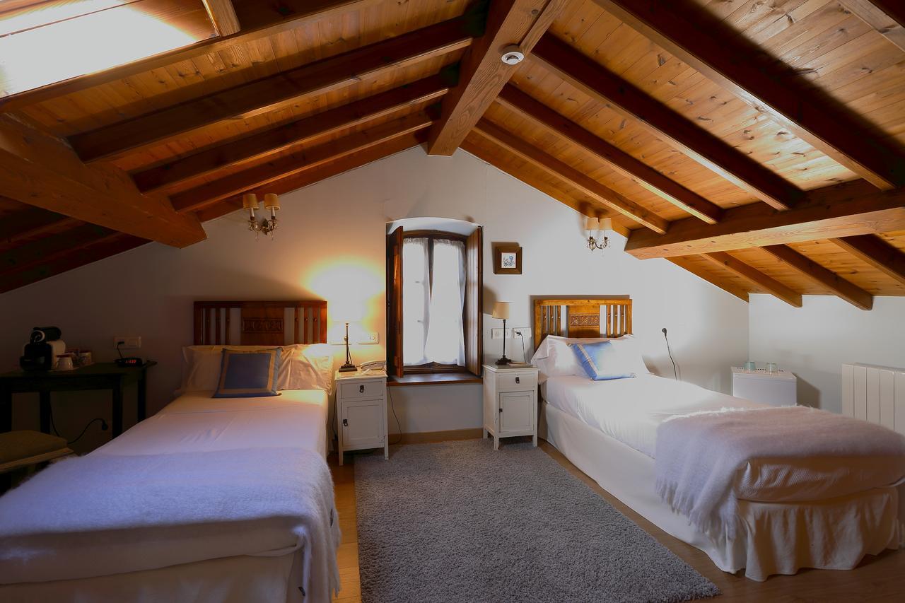 La Ermita De Deva Hotel Gijon Bagian luar foto