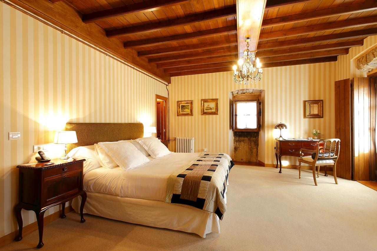 La Ermita De Deva Hotel Gijon Bagian luar foto